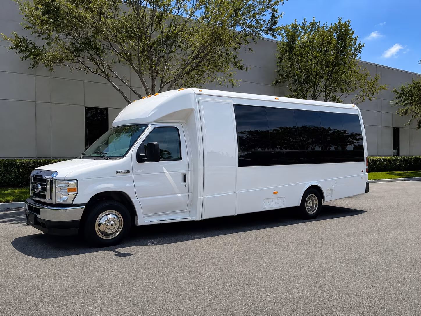 choosing the right bus for rural central massachusetts winery roads