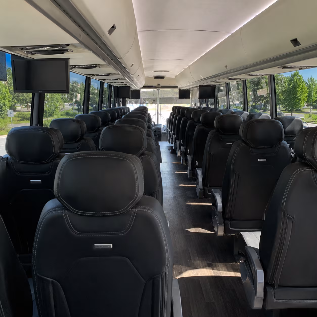 hartford show up to hartford concerts in a charter bus
