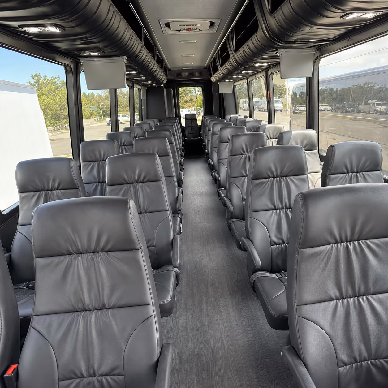 lynn employee charter buses for small teams and large workforces