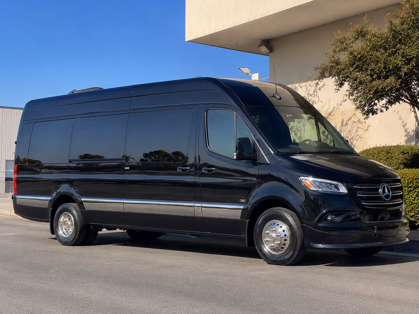 warwick streamlined business travel with warwick bus rentals